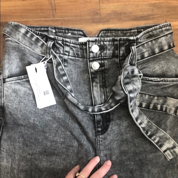 Dynamite Mom Jeans - Picture 2 of 4